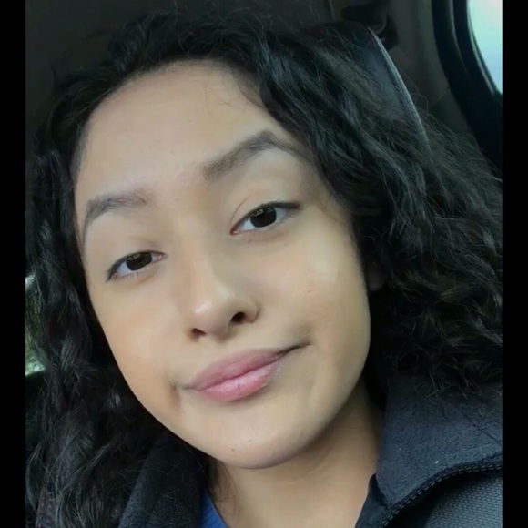 Meet your Posher, Johana - Picture 1 of 1